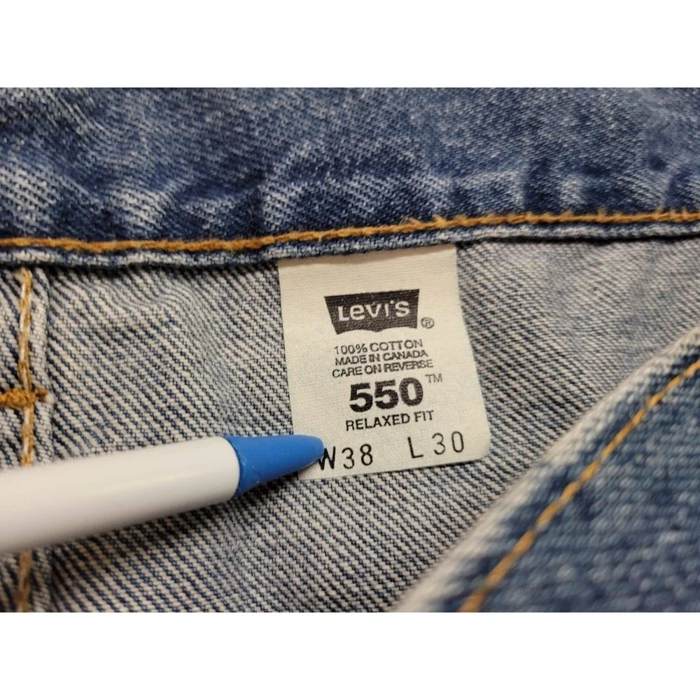 Levi's 550 Relaxed Fit Jeans Mens 38x30 Blue Vintage Denim Tapered Leg Canada